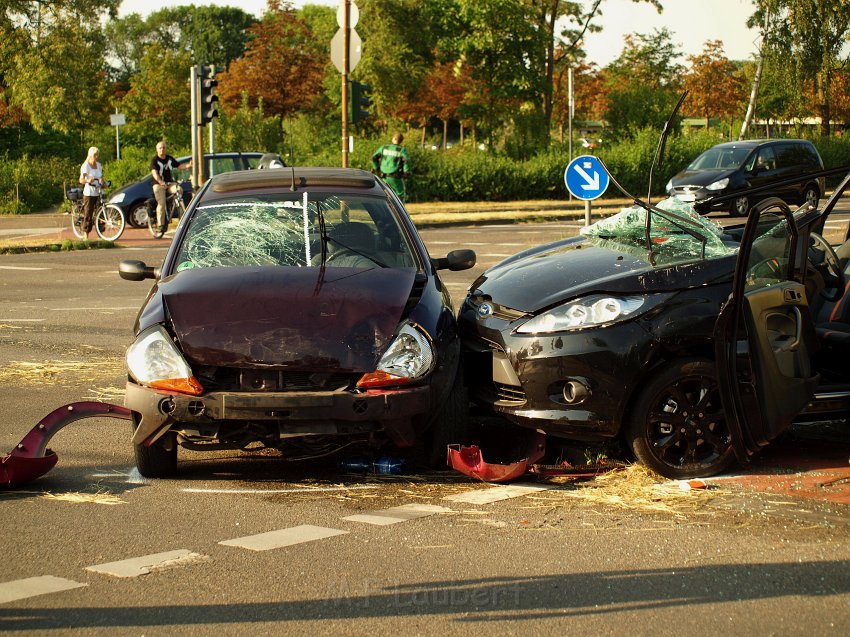 VU Koeln Chorweiler Merianstr Neusser Landstr P038.JPG